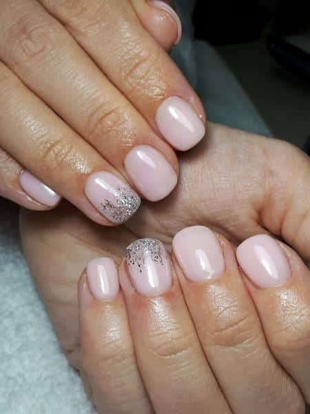 מנורת ייבוש לק ג'ל